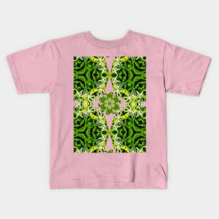 Beautiful Swamp lily flower pattern. Kids T-Shirt